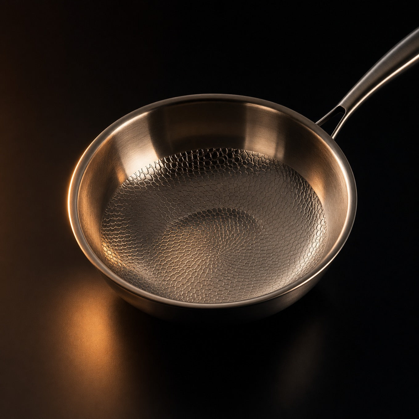 Hammered Titanium Wok, Flat Base